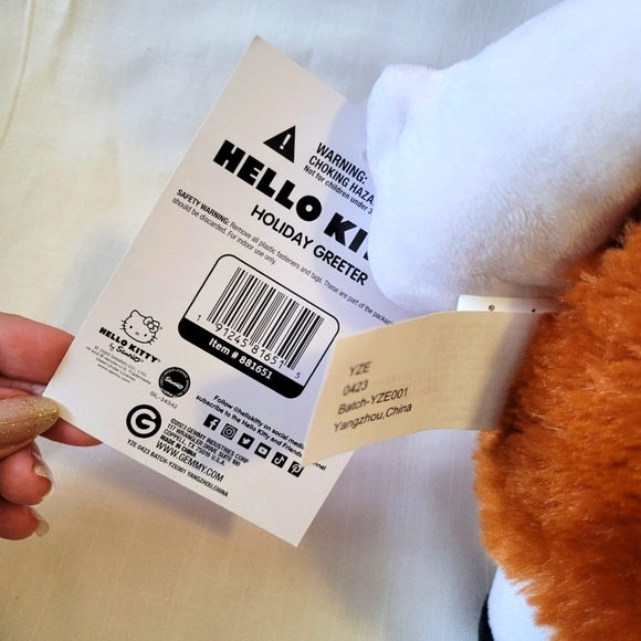 Hello Kitty Holiday Greeter 2023. Cute reindeer Hello Kitty - Picture 3 of 12